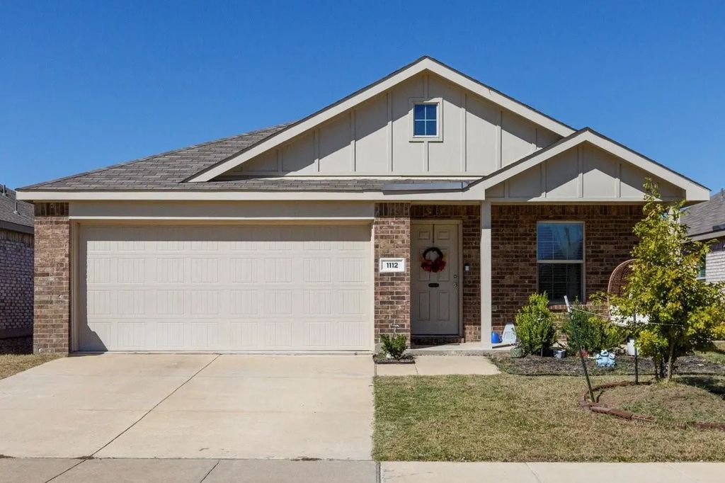 1112 Lady Bird Street, Ennis