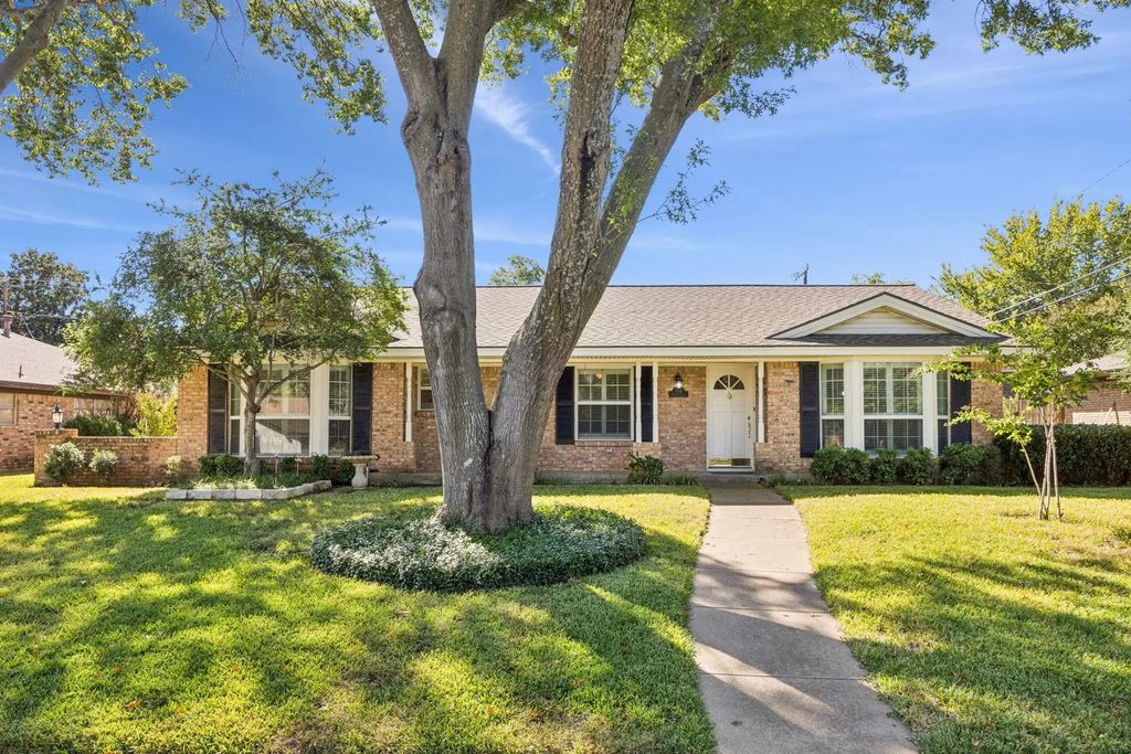 2105 Meadow Lane, Grand Prairie