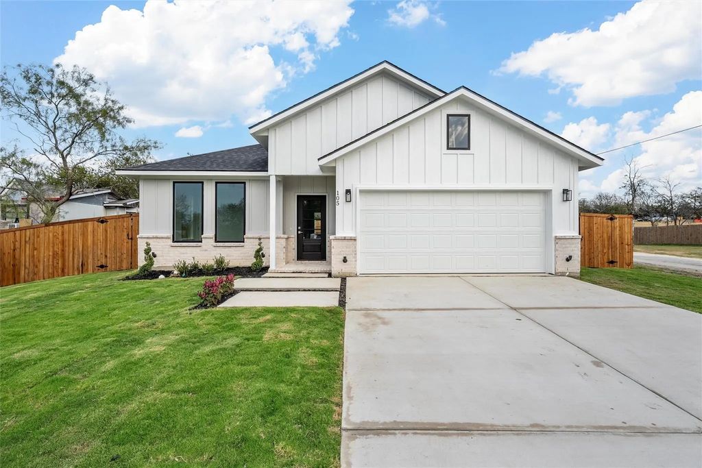 105 Anderson Street, Hillsboro