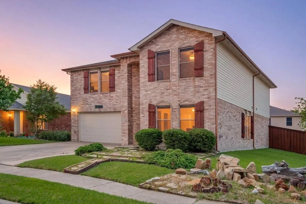 2300 Bradford Pear Drive, Little Elm