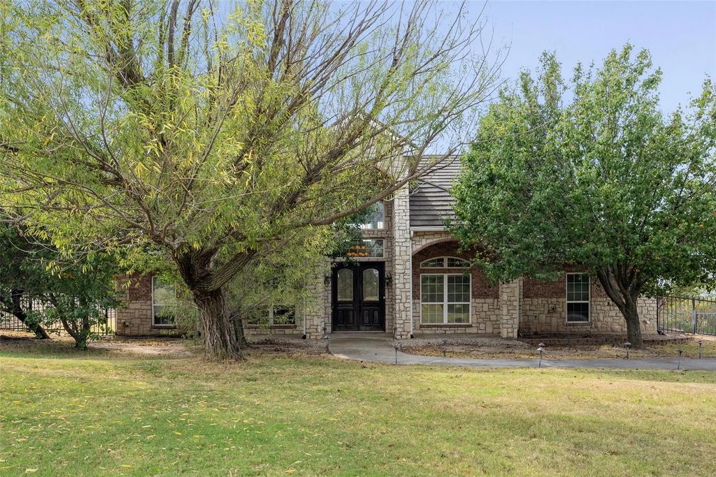 167 Duke Trail, Weatherford