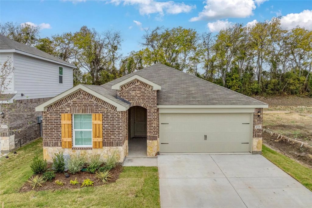 4318 Carnation Drive, Sherman