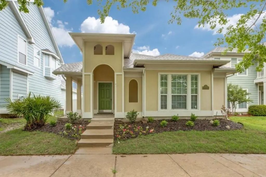 1931 Saint Simons Street, Savannah