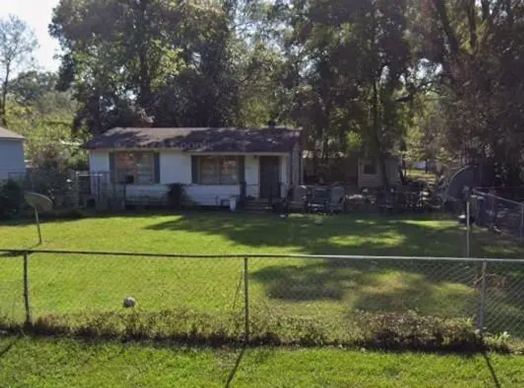 2611 Vivian Street, Shreveport