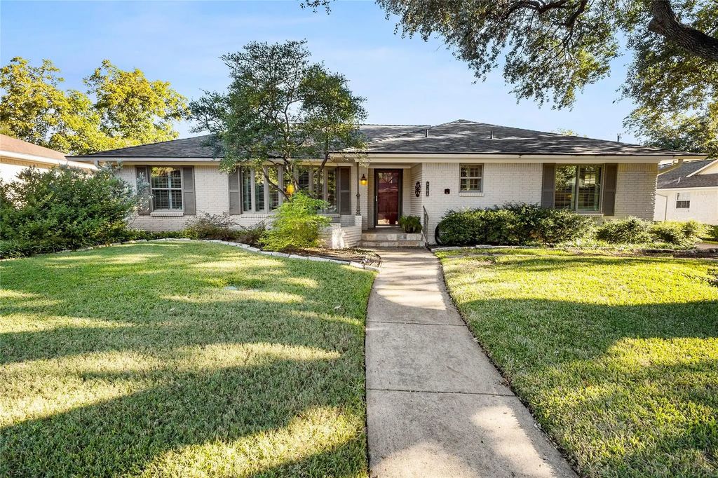 6305 Annapolis Lane, Dallas