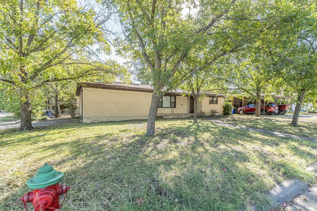 801 Ala Drive, White Settlement