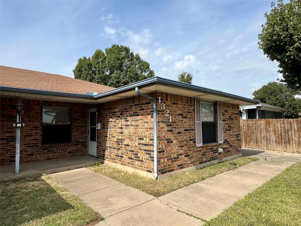 1321 Darr Street, Irving
