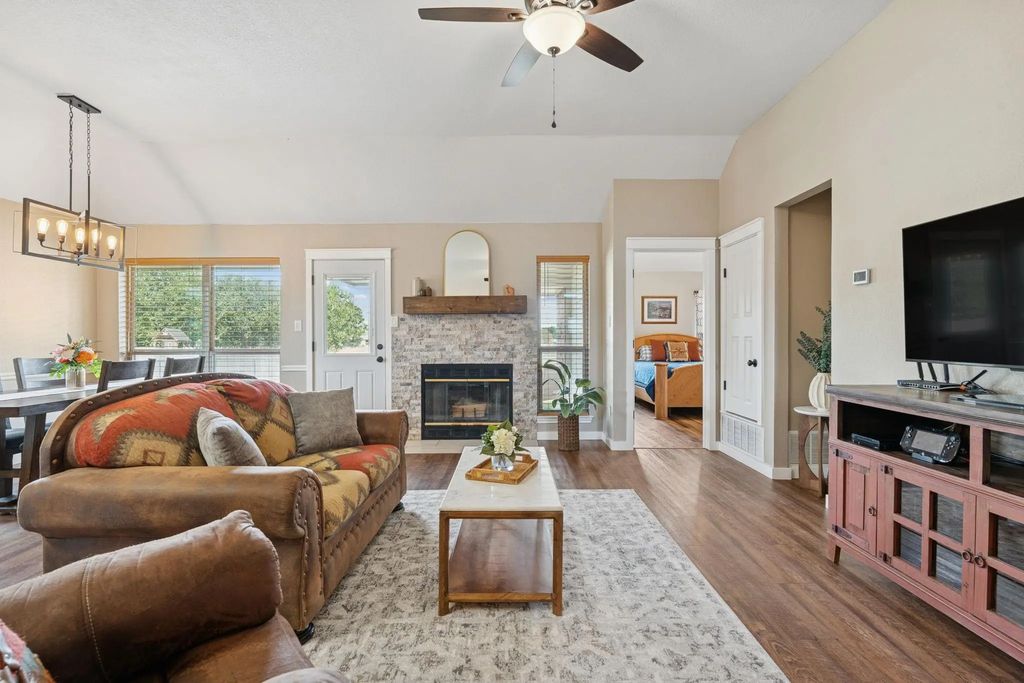 500 S Cleburne Whitney Road, Rio Vista