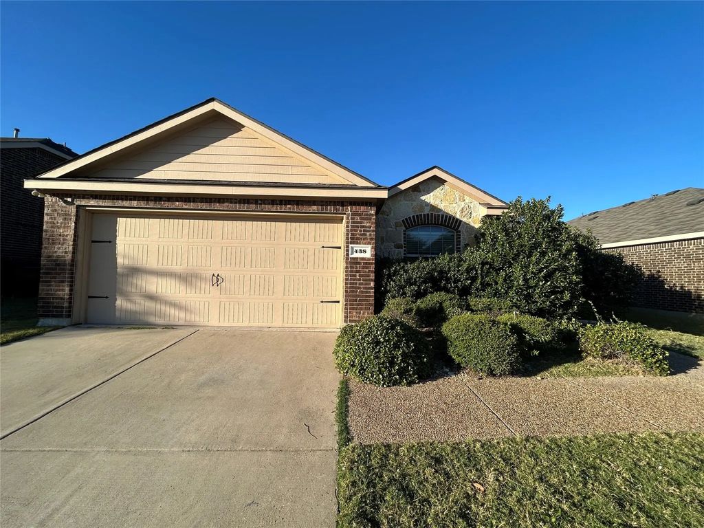 438 Andalusian Trail, Celina