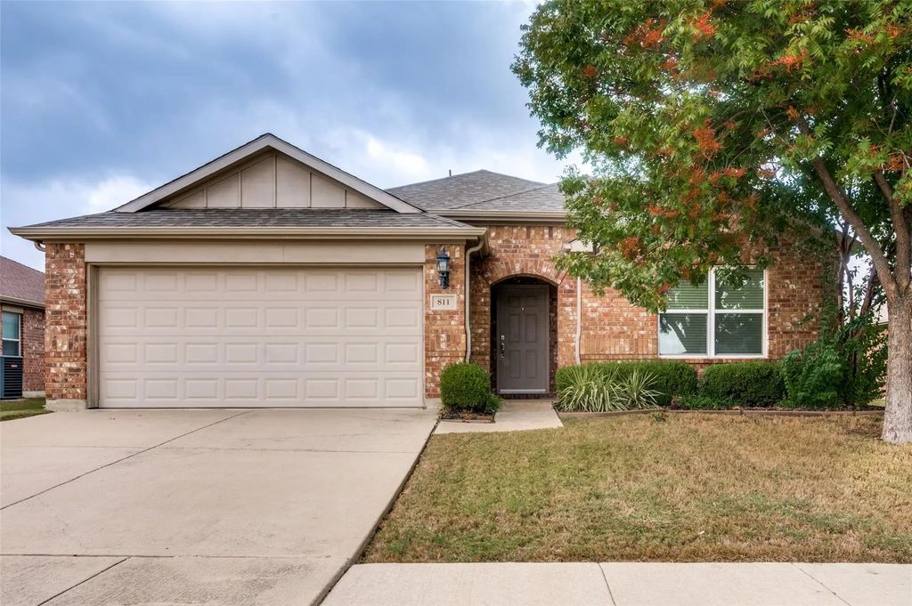 811 Mazatlan Court, Arlington