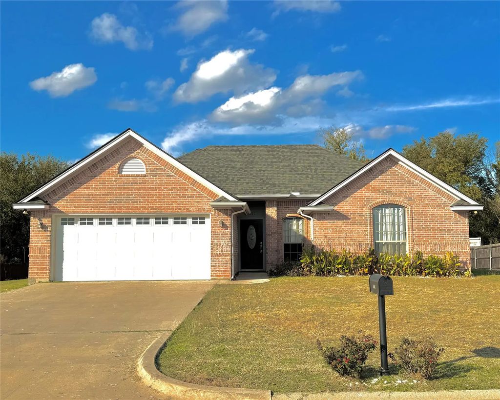 1001 Turkey Creek Court, Bridgeport