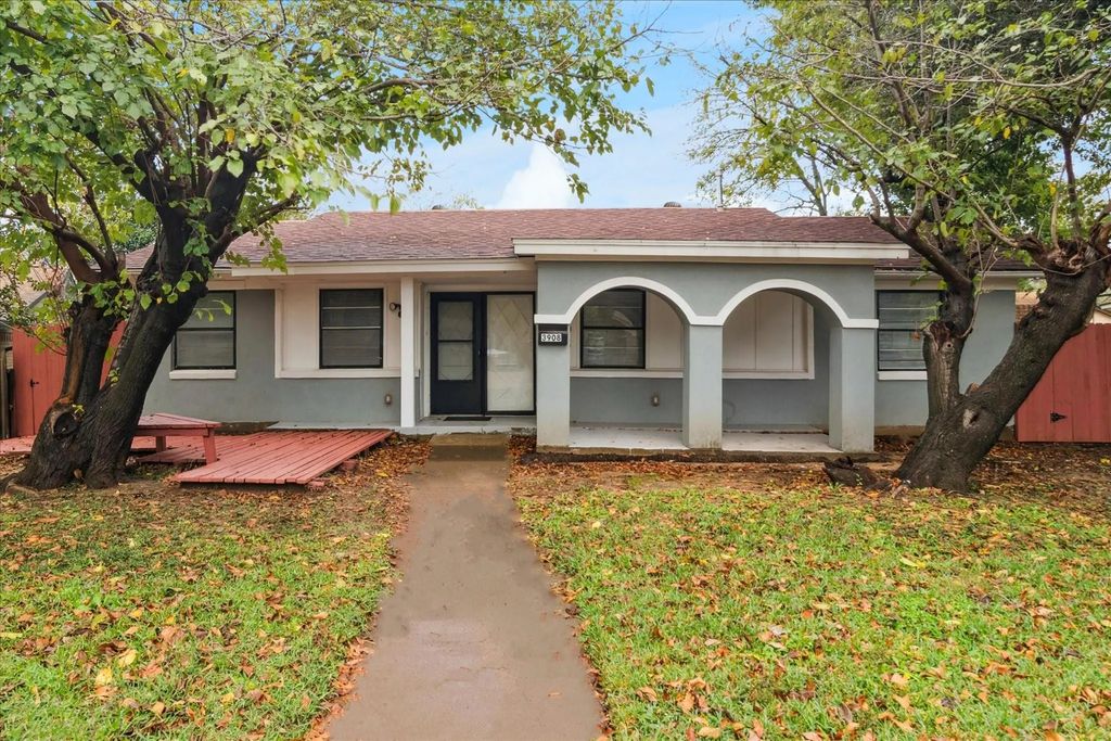 3908 Cody Court, Irving
