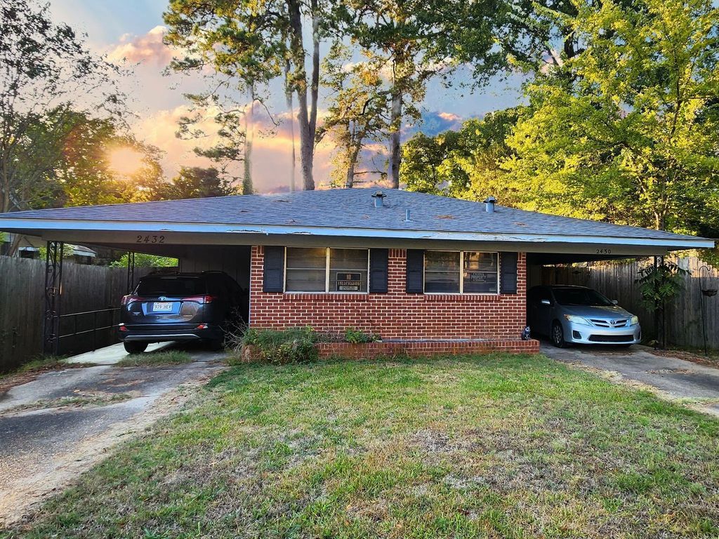 2430/2432 Highland Avenue, Shreveport