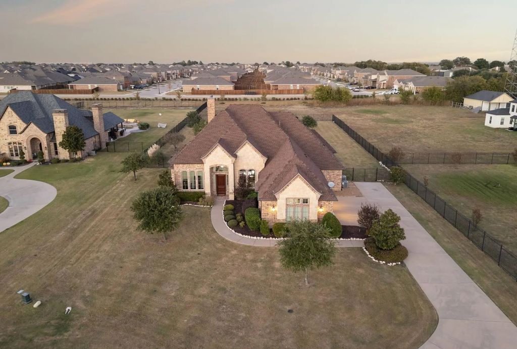 18177 Grandview Drive, Forney
