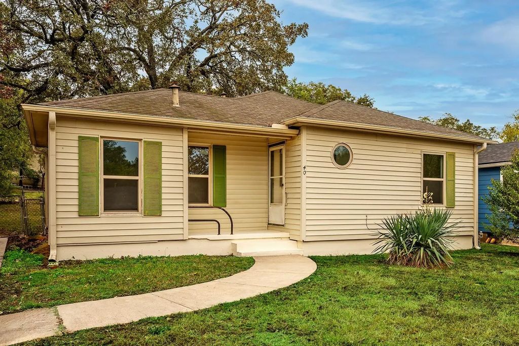 40 Vaughn Drive, Denison