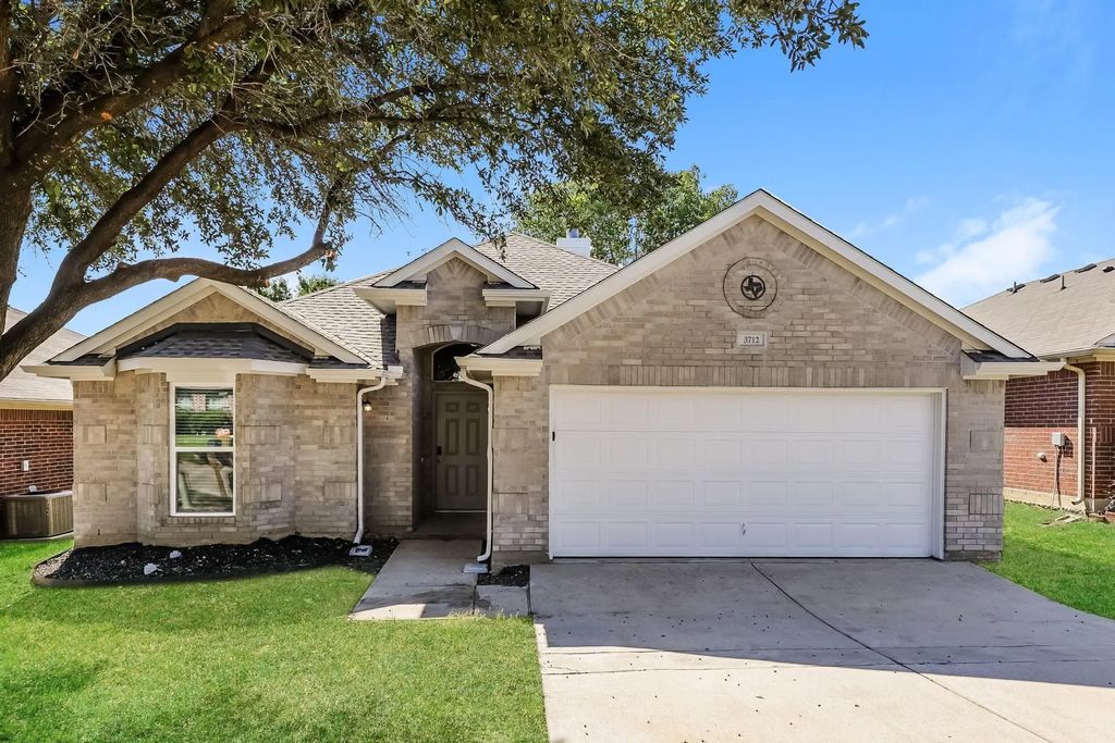 3712 Verde Drive, Fort Worth