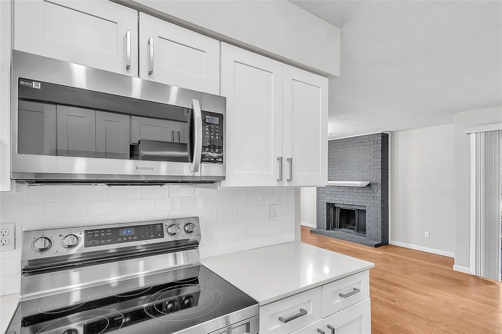 5906 Marvin Loving Drive 106, Garland