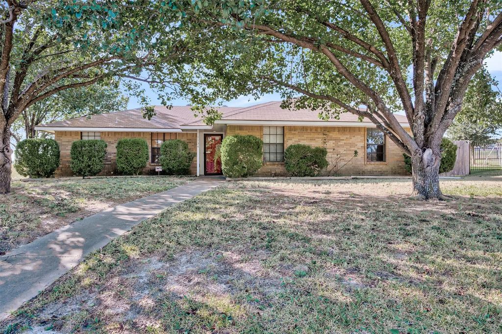 1134 Harvest Hill Circle, DeSoto