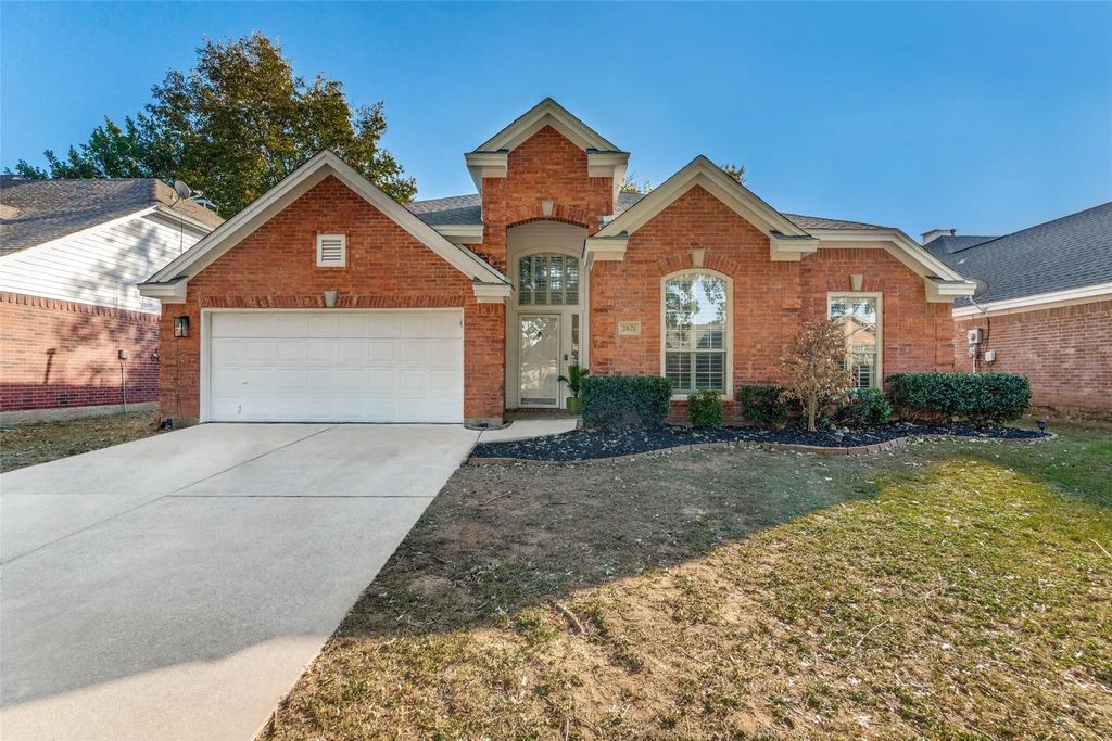 2821 Cheshire Way, Grand Prairie