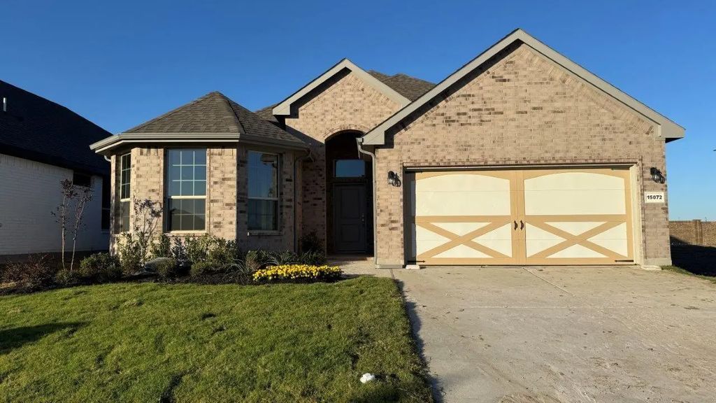 15072 Green Bluff Drive, Fort Worth