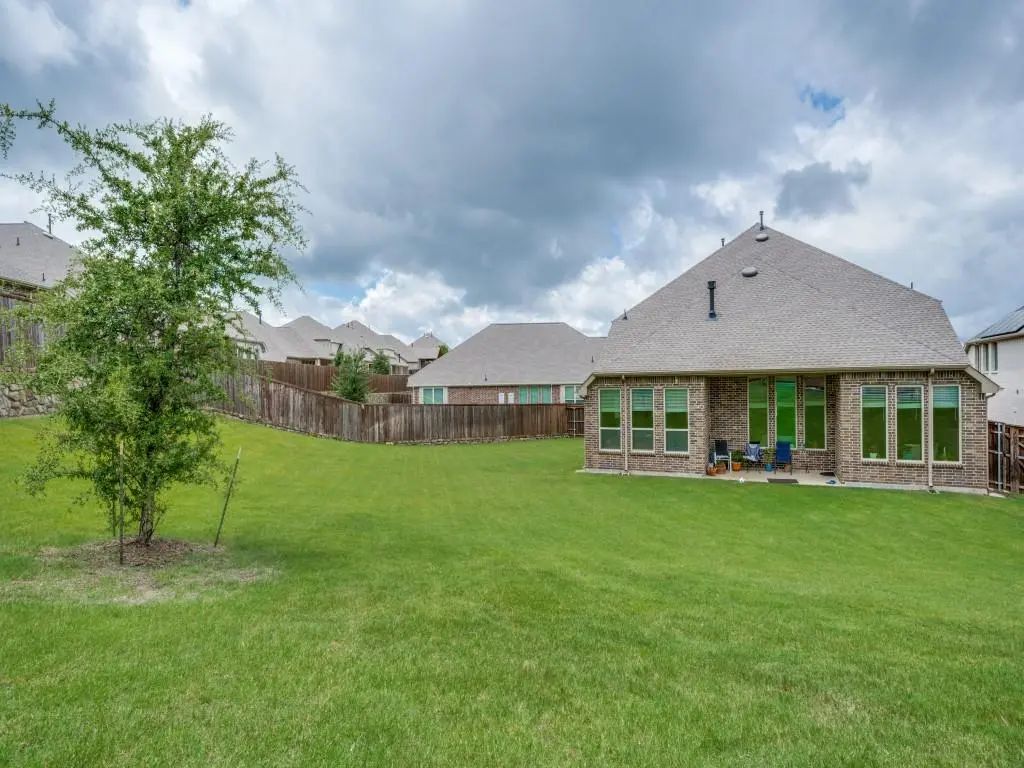 1710 Brookglen Court, Lewisville