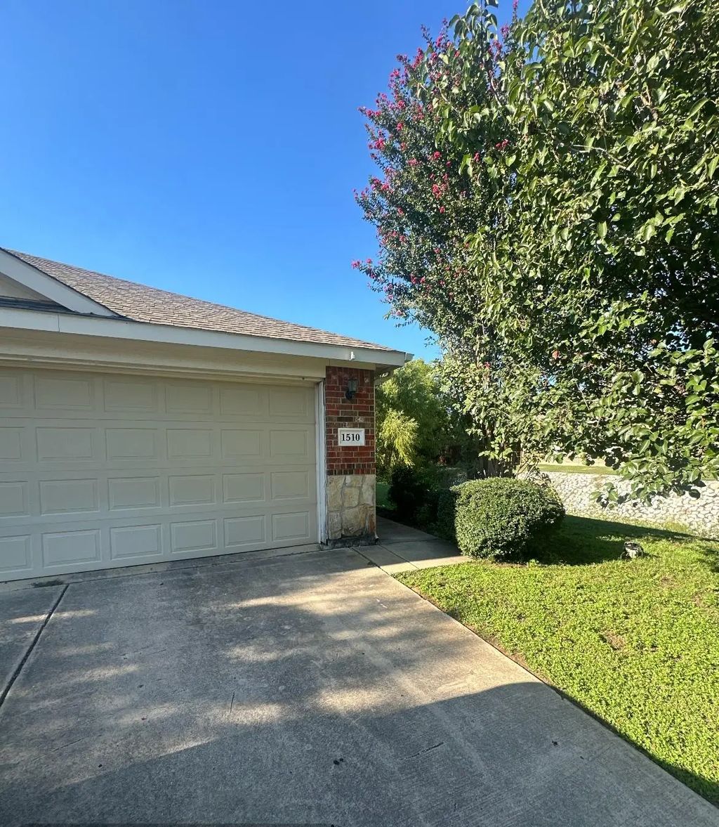 1510 Piedmont Drive, Mansfield