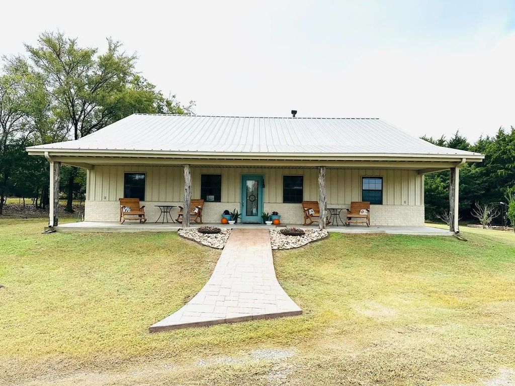 2011 Fm 3119, Mexia