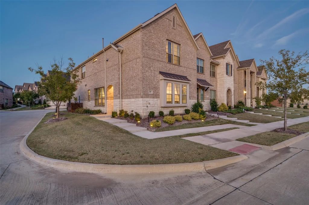 550 Cobblestone Lane, Irving