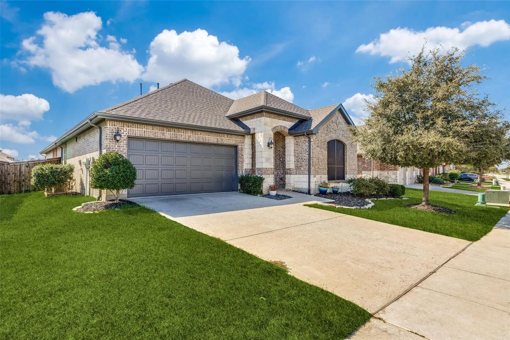 15512 Governors Island Way, Prosper