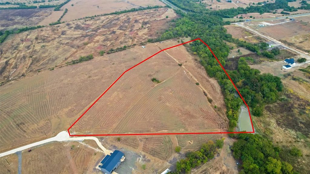 347 Private Road 425, Hillsboro