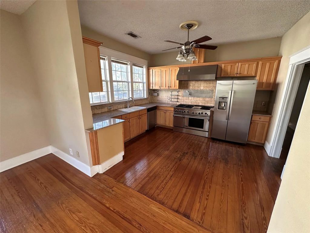 5612 Columbia Avenue, Dallas