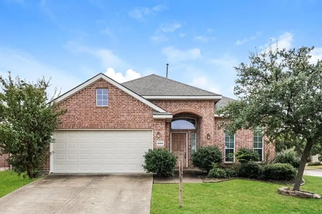 6004 Lakecrest Drive, Sachse