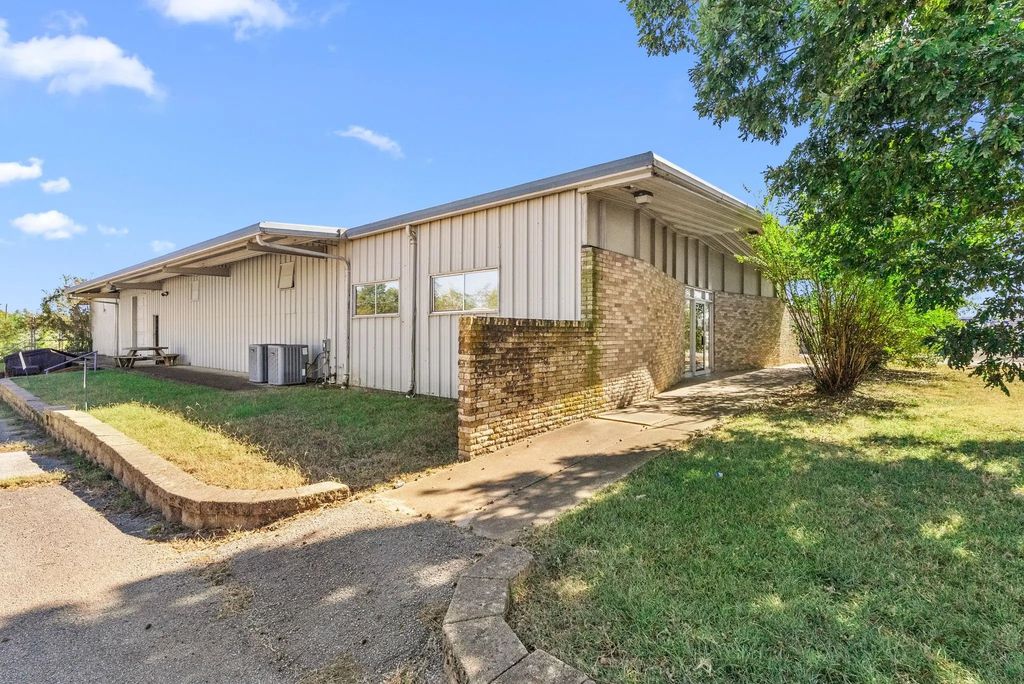3401 N Northeast Loop 323, Tyler
