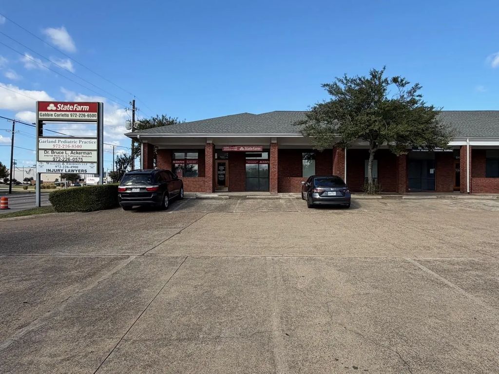 6444 Broadway Boulevard, Garland