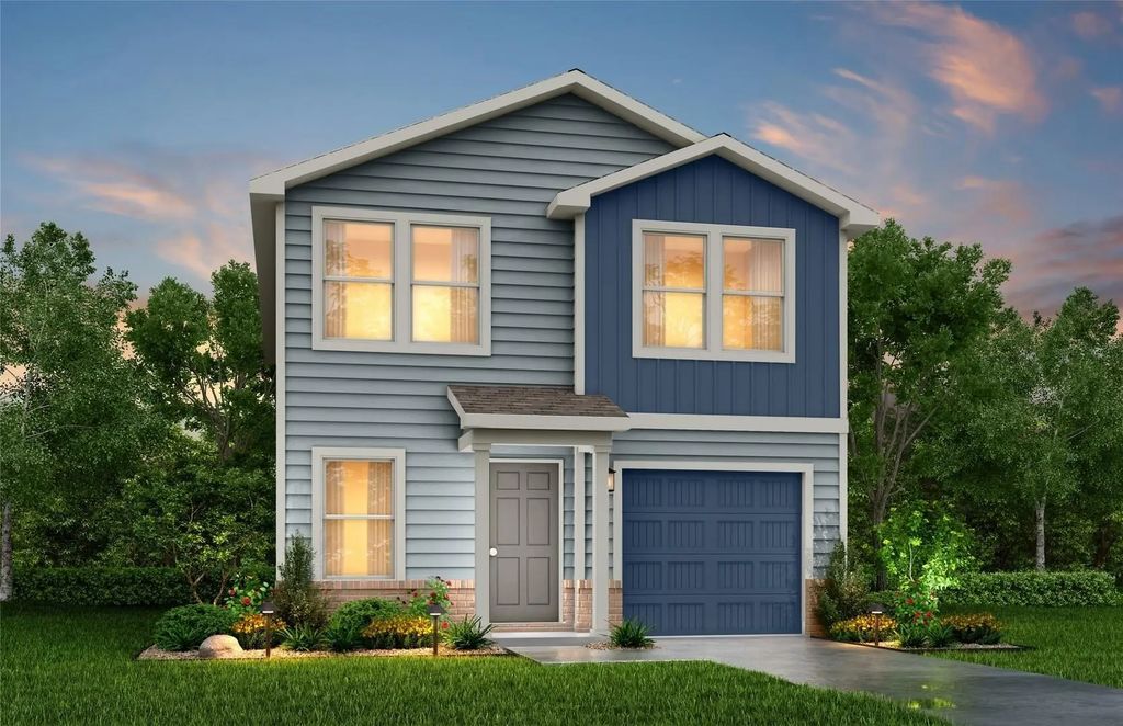 303 Blue Bird Lane, Mineola