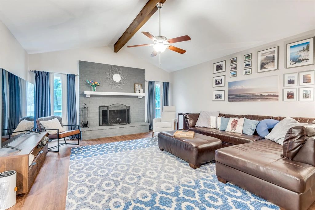 2828 Oak Forest Drive, Grapevine