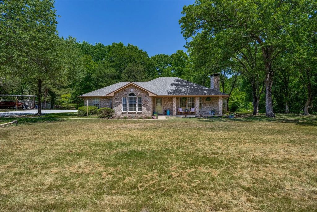 4942 Us Highway 69, Denison