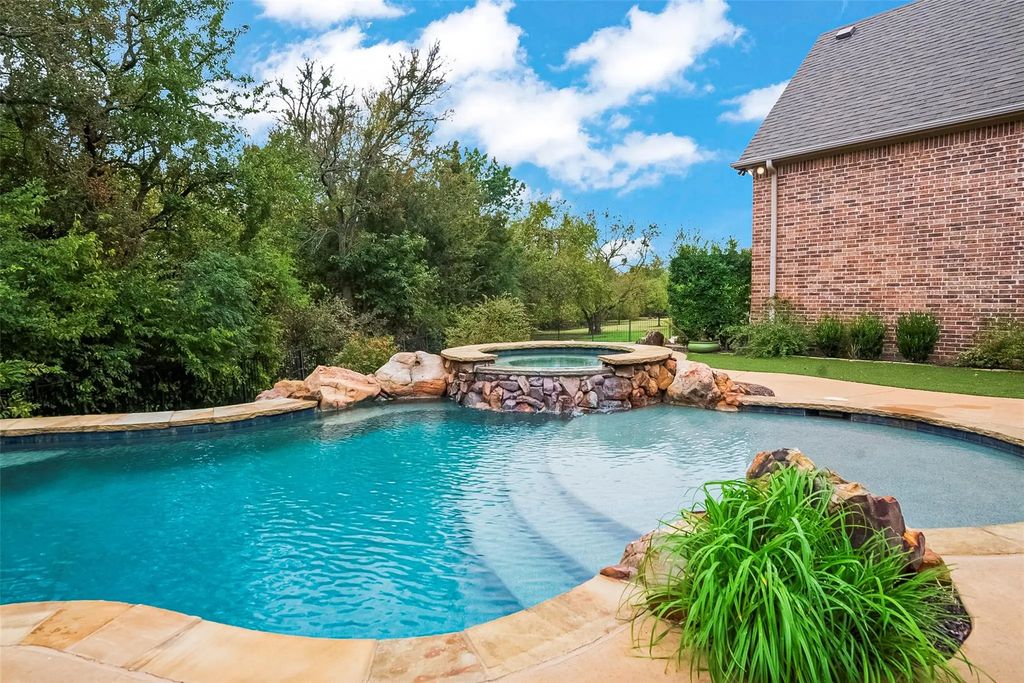 301 Harrison Circle, Van Alstyne