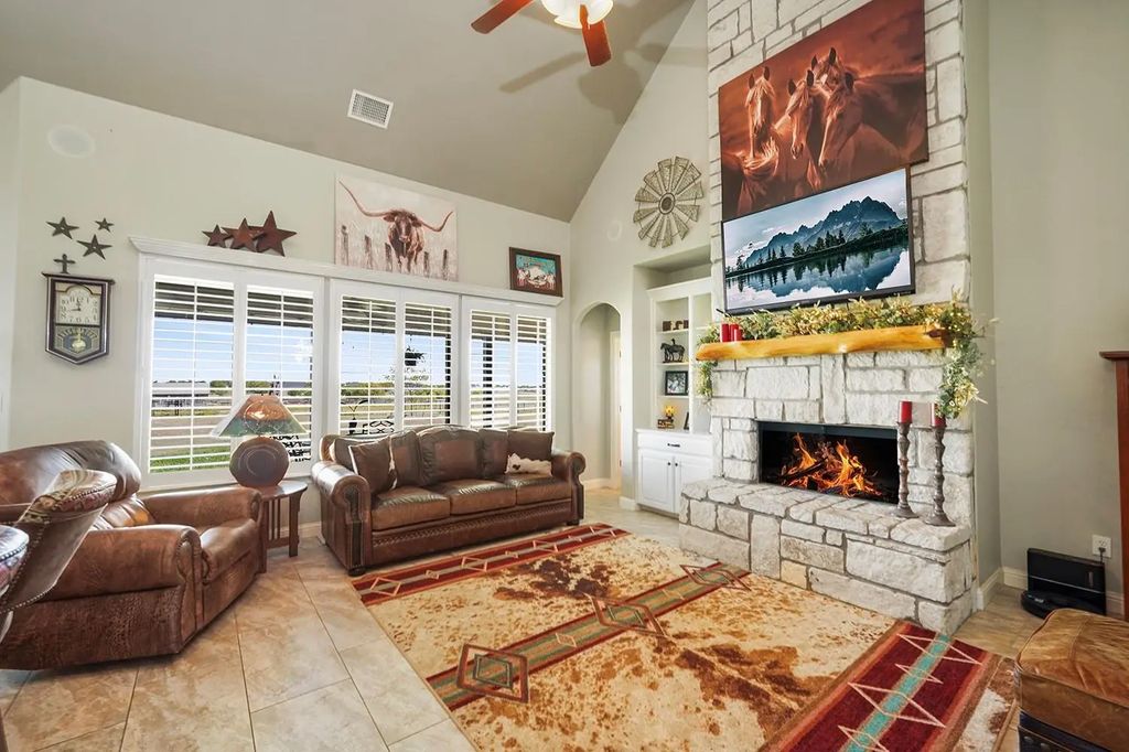 6124 High Meadows Drive, Krum