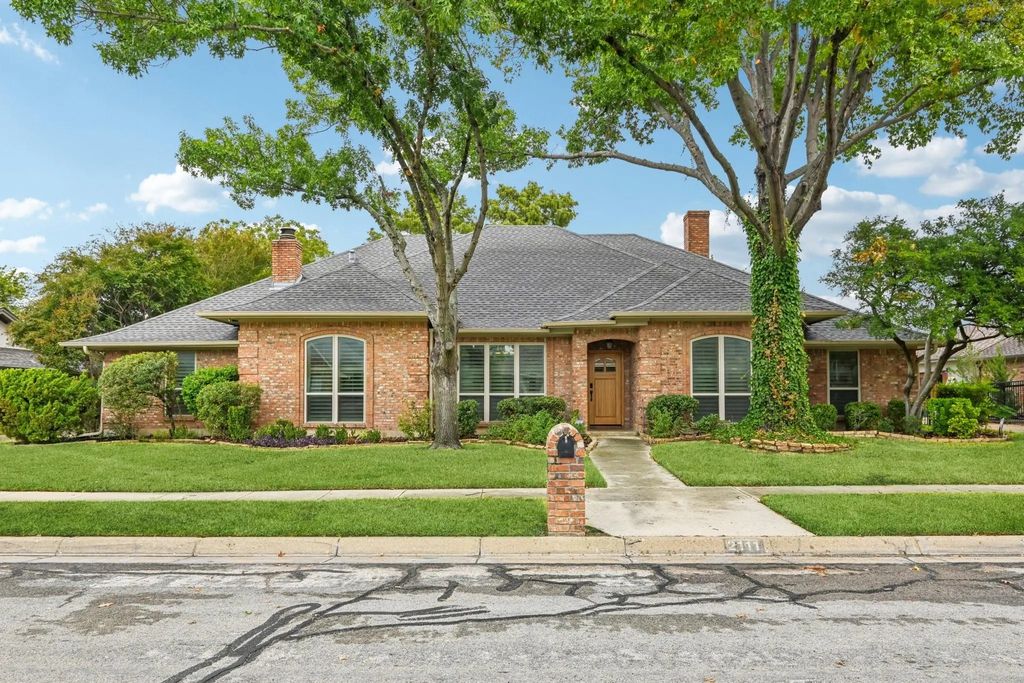 2111 Wimbledon Drive, Arlington