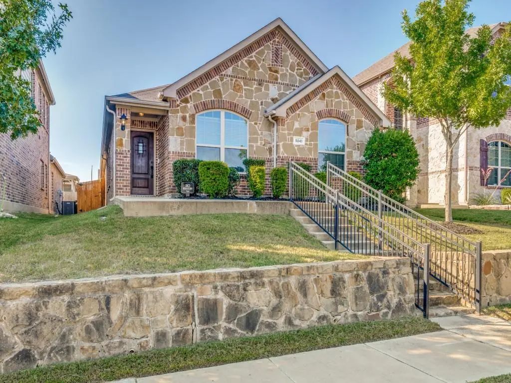 5841 Bindweed Street, Fort Worth