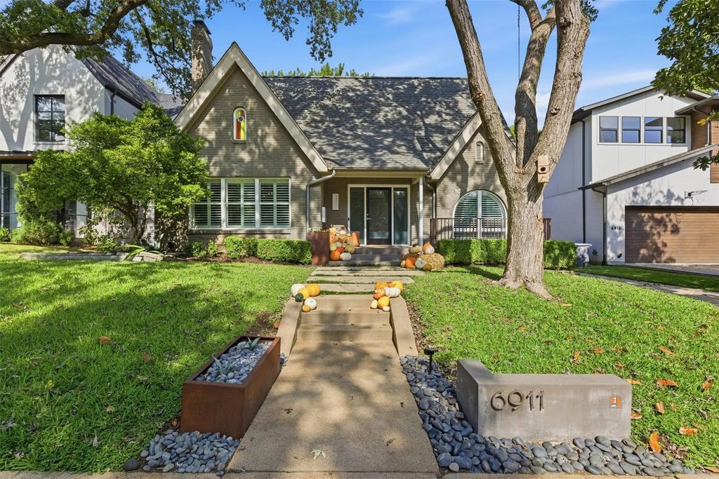 6911 Pasadena Avenue, Dallas