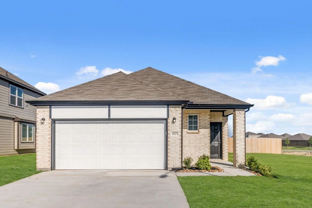 1037 Wind Drift Way, Fort Worth