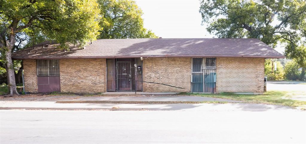 3530 Puget Street, Dallas