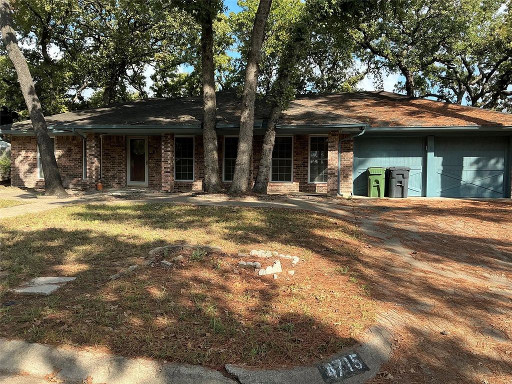 4715 Lester Drive, Arlington