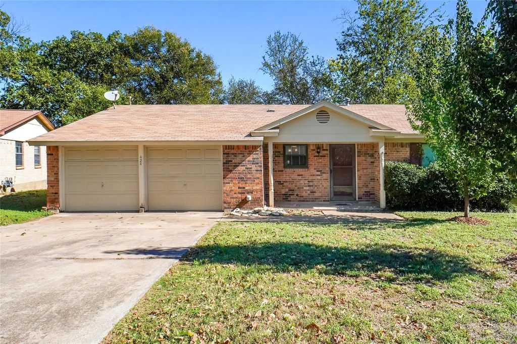 424 Holder Drive, Hurst