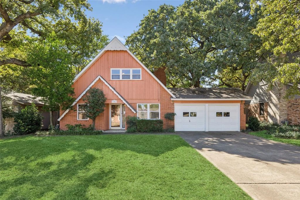 1706 Chip N Dale Drive, Arlington
