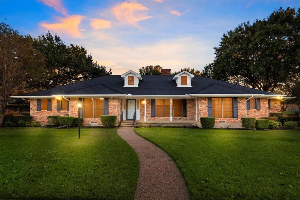 309 Hillcrest Drive, Midlothian