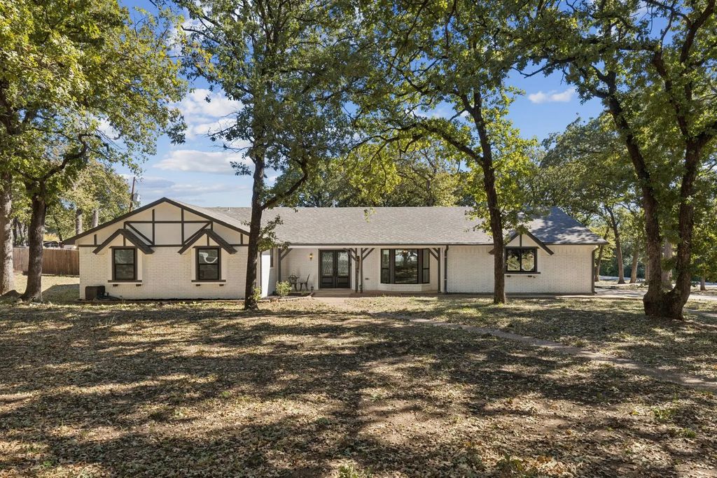 1000 Hillview Drive, Keller