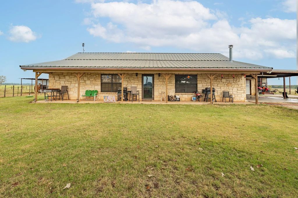 12194 Gholson Road, Waco